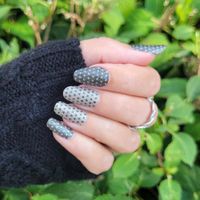 Hand-Me-Dots